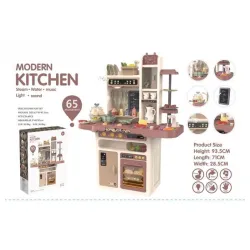 Uđite u svet zabave sa ovom dečijom kuhinjom od 65 delova. Lako se sklapa i ima realističnu sudoperu na vodu. Uz sve to dolazi puno kuhinjskog pribora, serpi, soljica, tanjira, voća i povrća kako bi vaši mališani mogli da započnu svoje kulinarske podvige odmah. Uz svetlosne i zvučne efekte, sudoperom na vodu, svaka igra postaje avantura! Dimenzije: 93.5 x 71 x 28.5  Baterije (3 x 1.5v AA) nisu uključene.